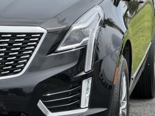 used 2022 Cadillac XT5 car, priced at $27,999