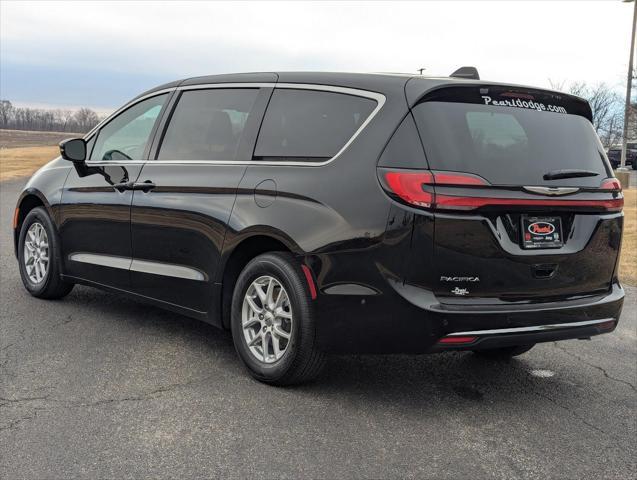 new 2025 Chrysler Pacifica car, priced at $47,070