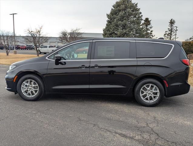 new 2025 Chrysler Pacifica car, priced at $47,070