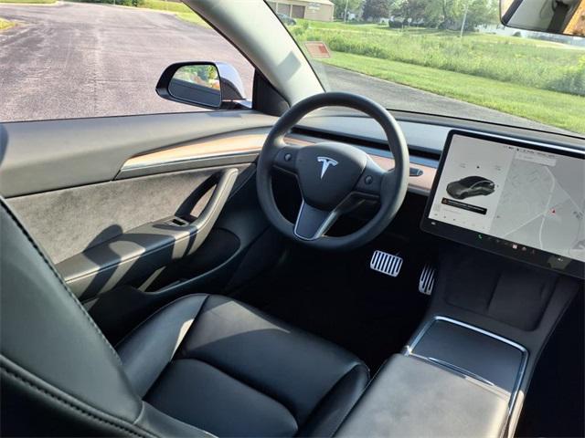 used 2021 Tesla Model 3 car, priced at $26,000
