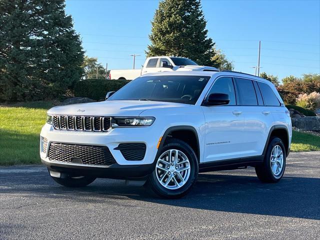 new 2025 Jeep Grand Cherokee car, priced at $38,827