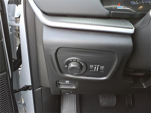 new 2025 Jeep Grand Cherokee L car, priced at $38,454