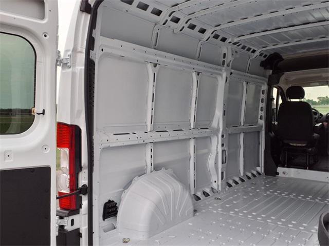 new 2025 Ram ProMaster 2500 car, priced at $47,996