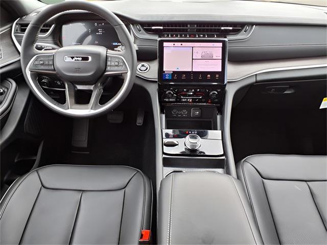 new 2025 Jeep Grand Cherokee L car, priced at $53,682