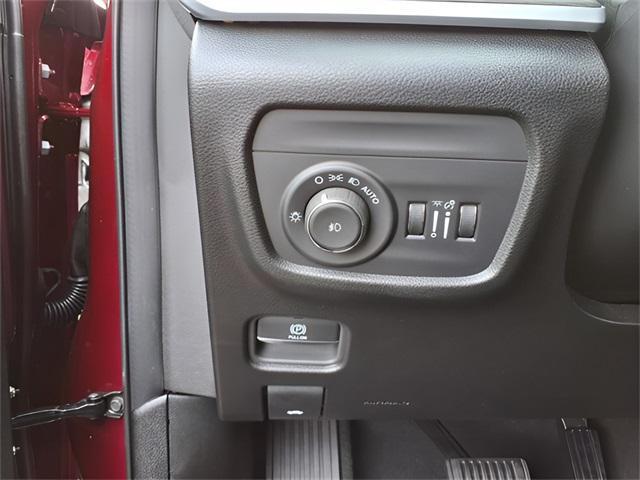 new 2025 Jeep Grand Cherokee L car, priced at $53,682