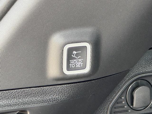 new 2025 Jeep Grand Cherokee car, priced at $46,568