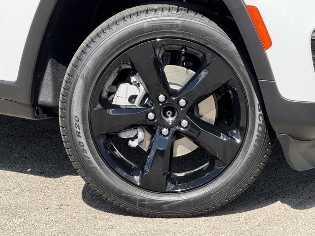 new 2025 Jeep Grand Cherokee car, priced at $46,568