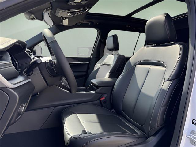 new 2025 Jeep Grand Cherokee car, priced at $46,568