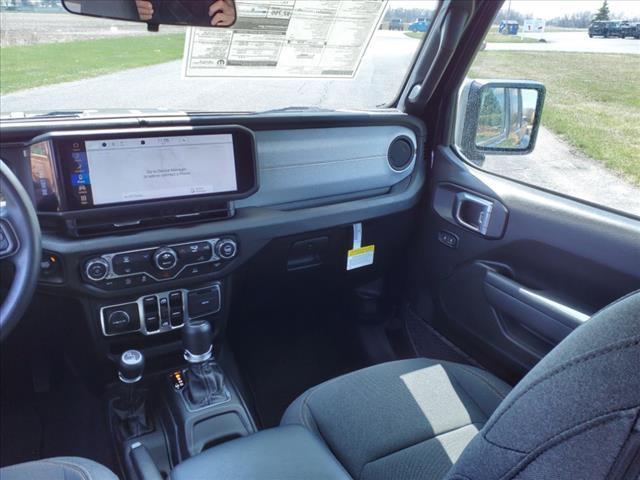 new 2025 Jeep Gladiator car, priced at $40,460