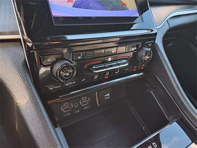 used 2024 Jeep Grand Cherokee L car, priced at $32,605