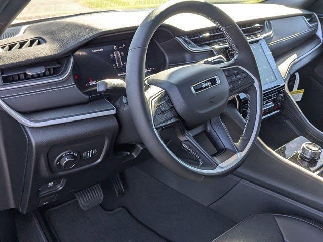 new 2025 Jeep Grand Cherokee car, priced at $44,101