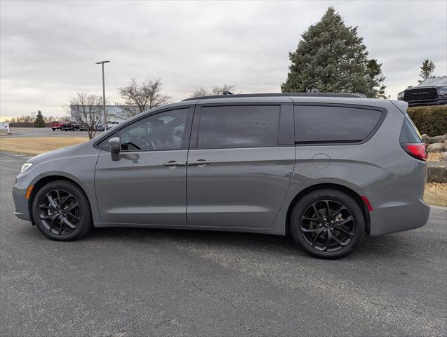 used 2021 Chrysler Pacifica car, priced at $28,300