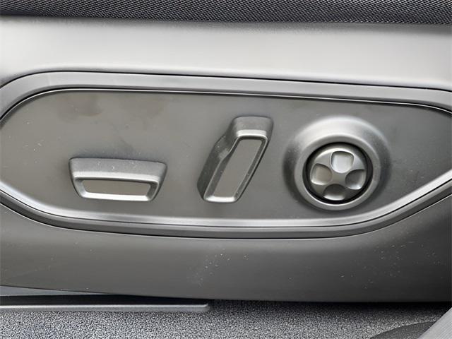 new 2025 Jeep Grand Cherokee L car, priced at $40,597