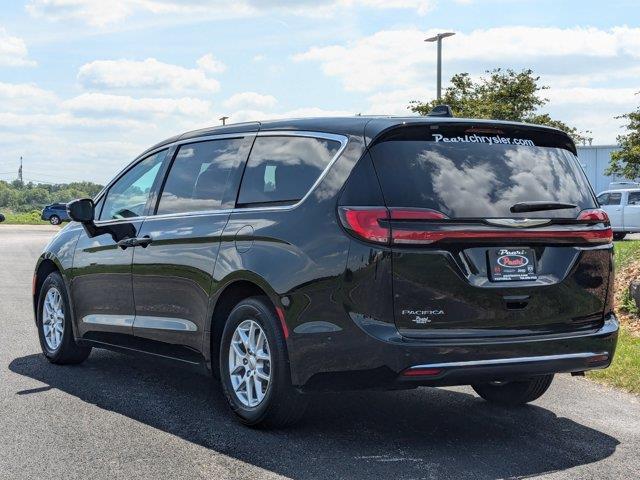 new 2024 Chrysler Pacifica car, priced at $36,459