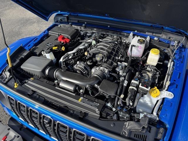 new 2025 Jeep Gladiator car, priced at $53,678