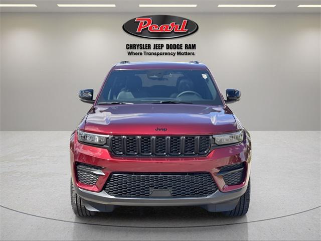new 2025 Jeep Grand Cherokee car, priced at $42,822