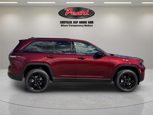 new 2025 Jeep Grand Cherokee car, priced at $42,822