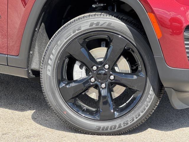 new 2025 Jeep Grand Cherokee car, priced at $42,822