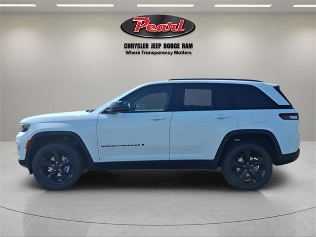 new 2025 Jeep Grand Cherokee car, priced at $42,304