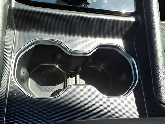 new 2025 Jeep Grand Cherokee car, priced at $42,304