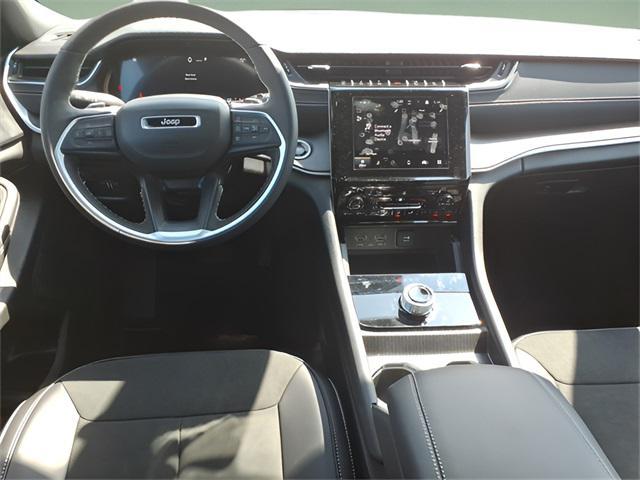 new 2025 Jeep Grand Cherokee car, priced at $42,304