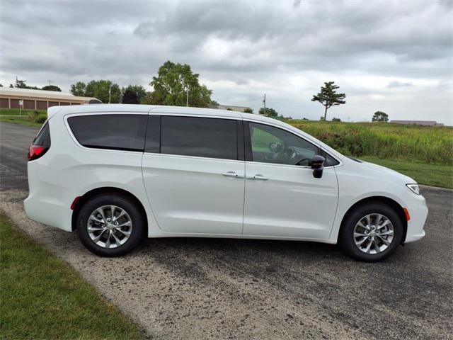 new 2026 Chrysler Pacifica car, priced at $49,532