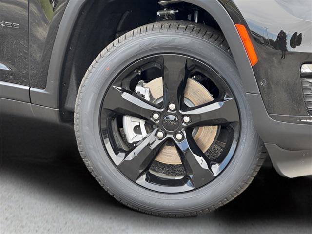 new 2025 Jeep Grand Cherokee L car, priced at $51,984