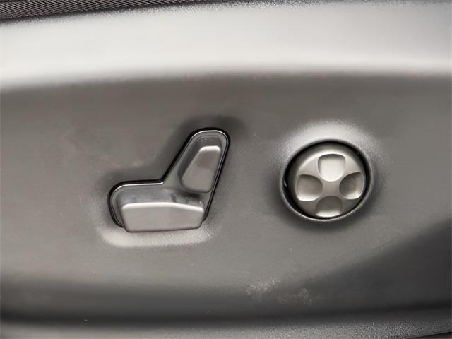 new 2026 Chrysler Pacifica car, priced at $42,124