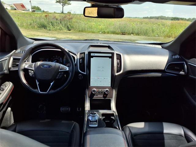 used 2021 Ford Edge car, priced at $22,000