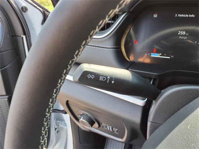 used 2025 Jeep Grand Cherokee car, priced at $39,900