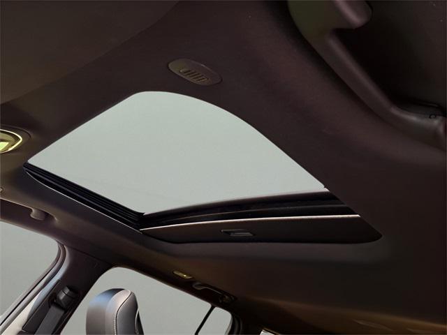 used 2025 Jeep Grand Cherokee car, priced at $37,922