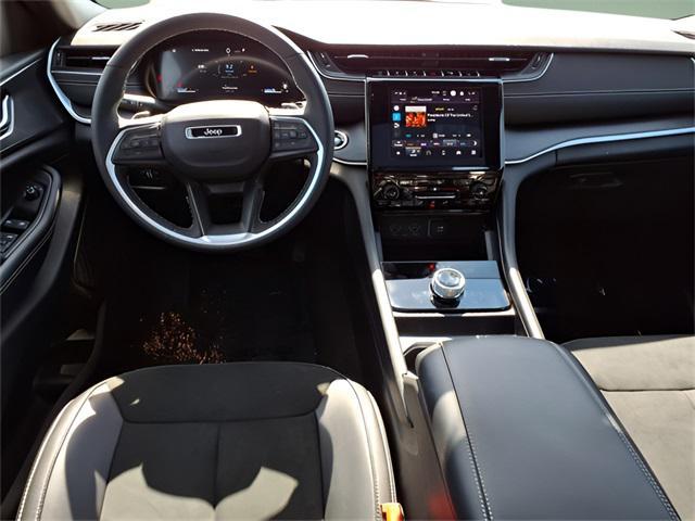 used 2025 Jeep Grand Cherokee car, priced at $37,922