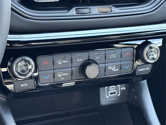 new 2026 Jeep Compass car, priced at $33,144