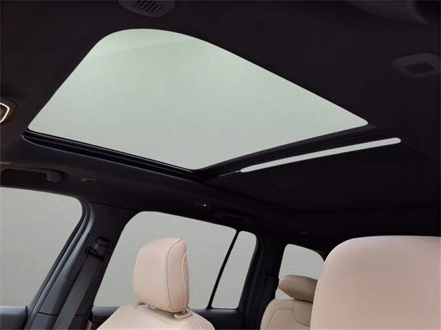 used 2024 Jeep Grand Cherokee car, priced at $30,696