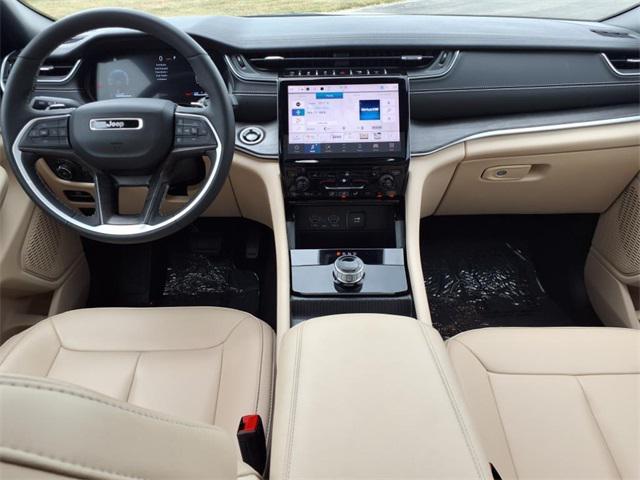 used 2024 Jeep Grand Cherokee car, priced at $33,728