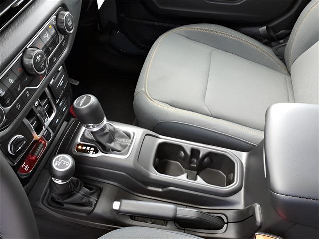 new 2025 Jeep Gladiator car, priced at $47,374