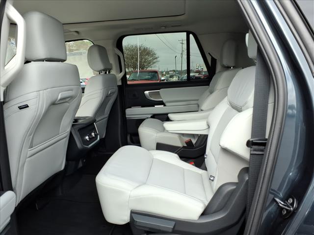 new 2025 Ford Expedition Max car