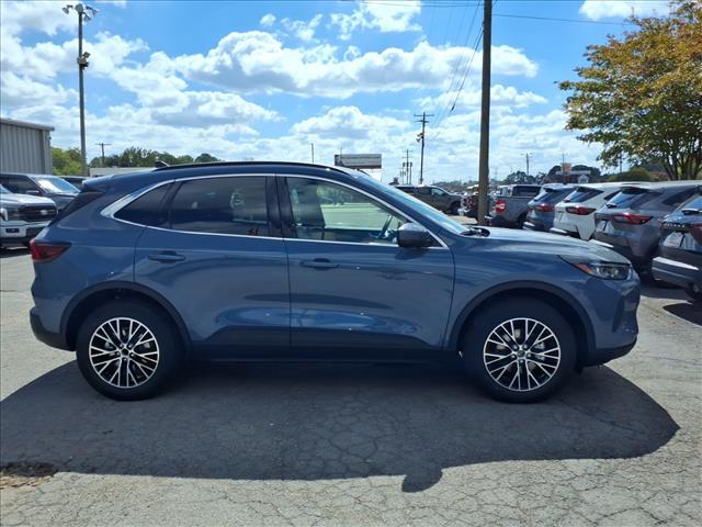 new 2026 Ford Escape PHEV car, priced at $40,920