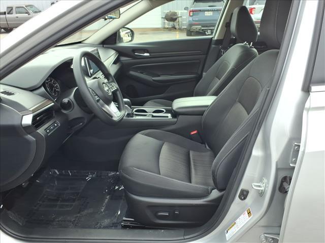 used 2024 Nissan Altima car