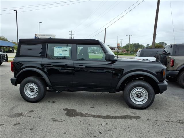 new 2025 Ford Bronco car, priced at $42,785