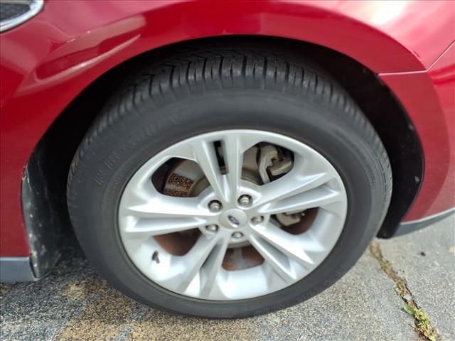 used 2014 Ford Taurus car