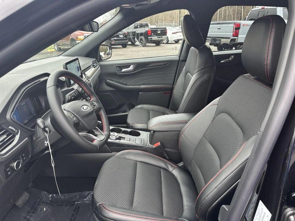 new 2025 Ford Escape car, priced at $33,150
