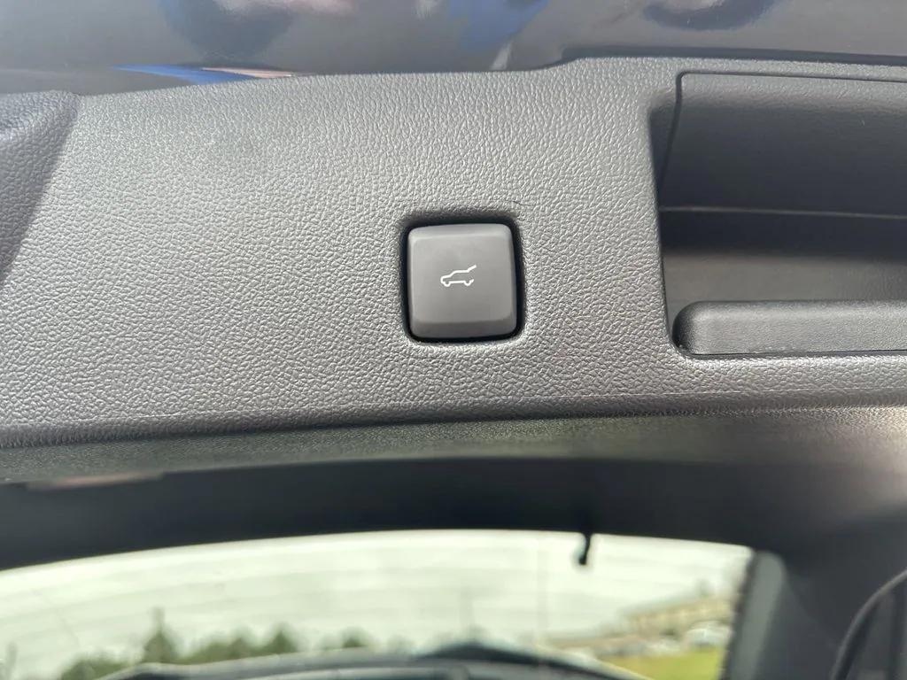 new 2025 Ford Escape car, priced at $33,150