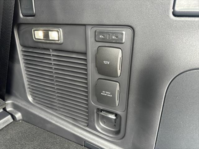 new 2025 Ford Expedition car, priced at $83,478