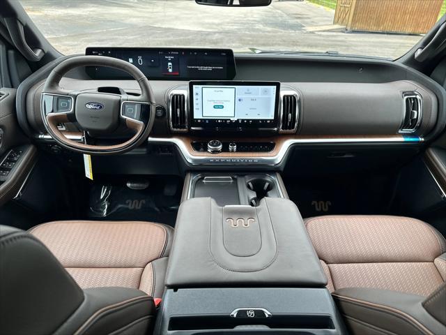 new 2025 Ford Expedition car, priced at $83,478
