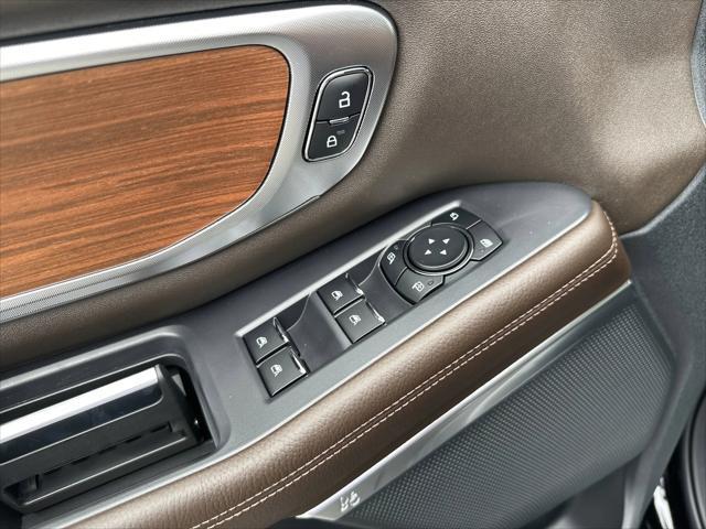 new 2025 Ford Expedition car, priced at $83,478