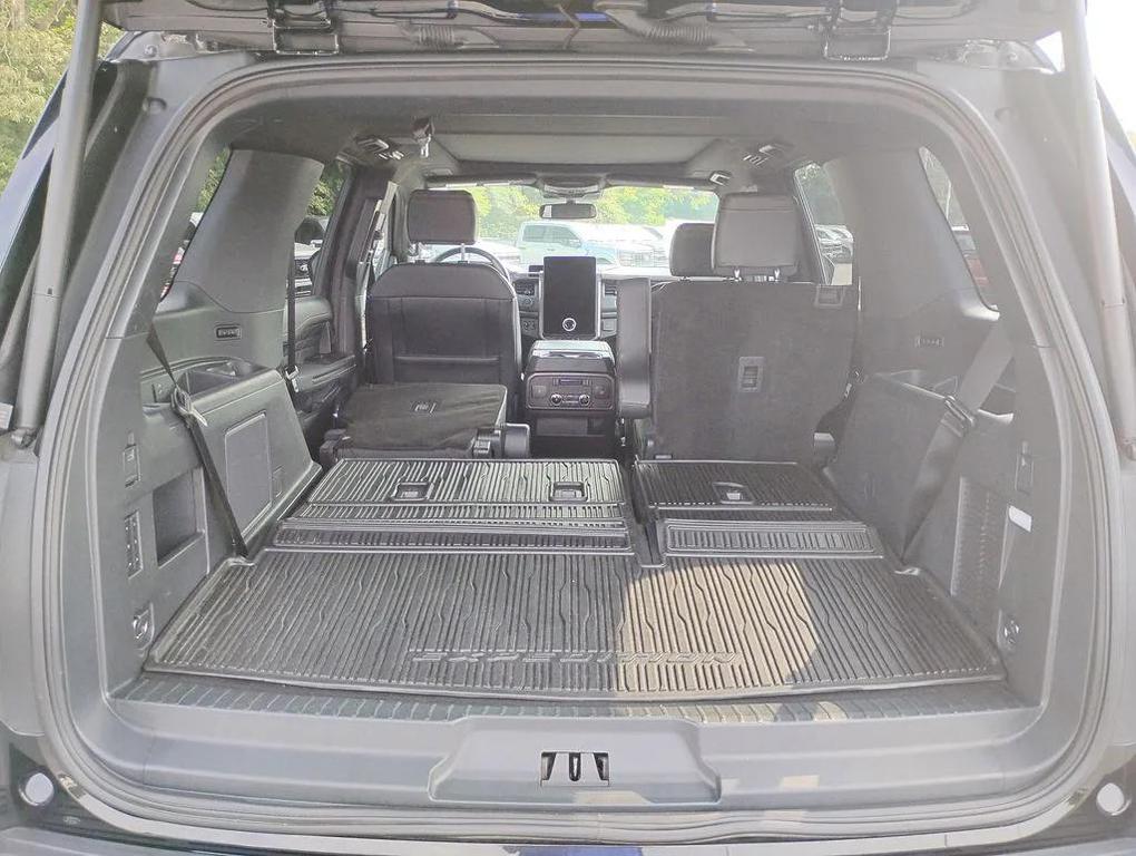 used 2024 Ford Expedition car, priced at $63,888