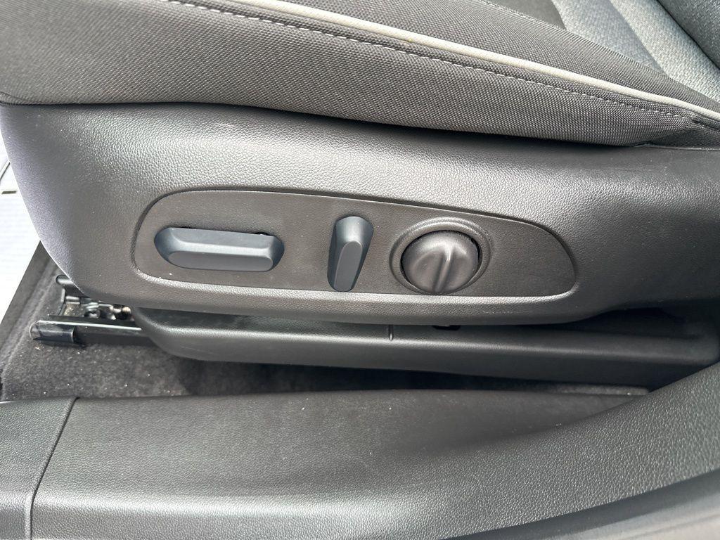 used 2024 Chevrolet TrailBlazer car, priced at $23,988