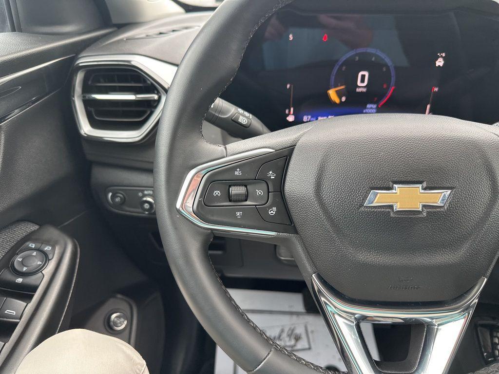 used 2024 Chevrolet TrailBlazer car, priced at $23,988