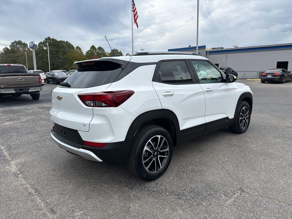 used 2024 Chevrolet TrailBlazer car, priced at $23,988